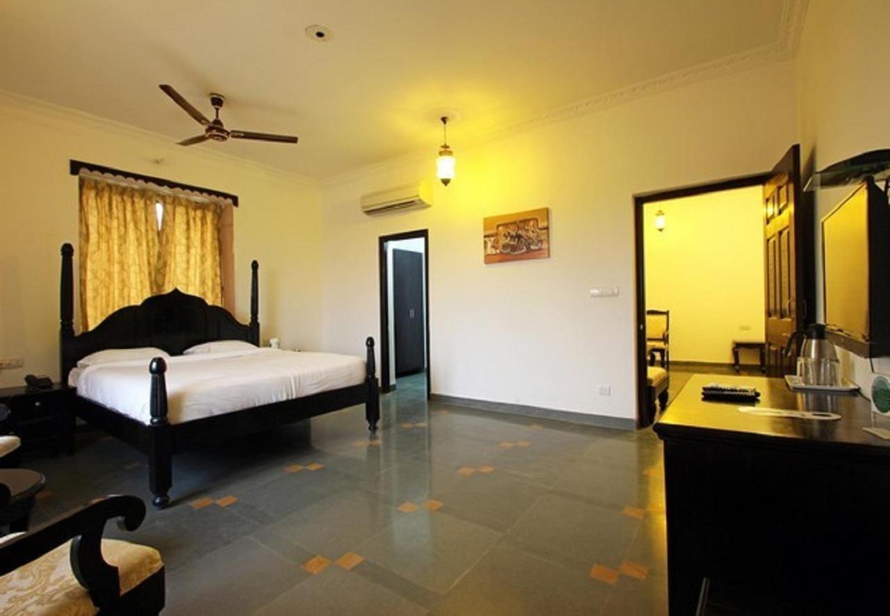 La Fortuna And 3* Udaipur